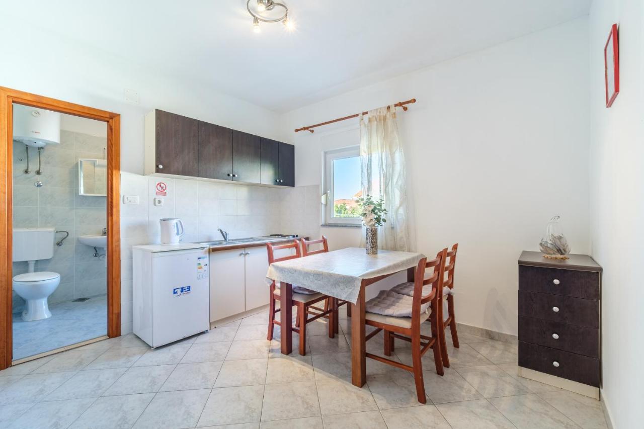 بودْسْتغانا Beach Paradise Apartments المظهر الخارجي الصورة